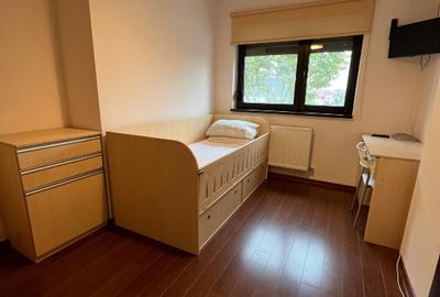 Apartament 3 camere, complet mobilat,utilat, decomandat et 2 din 4 stradal, lift - 5