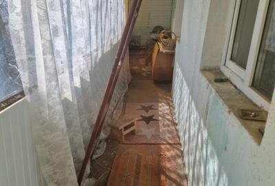 Apartament 3 camere zona Industriala , etaj 4 cu sarpanta ,decomandat - 6