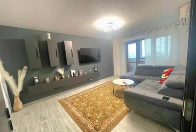 Apartament cu 3 camere decomandat, mobilat în George Enescu