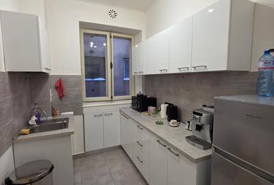 Apartament cu 5 camere de inchiriat in zona Piata Victoriei - 2