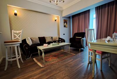 Apartament cu 2 camere semidecomandat, mobilat în Băneasa