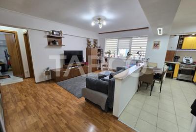 Apartament cu 2 camere semidecomandat, mobilat în Turnișor
