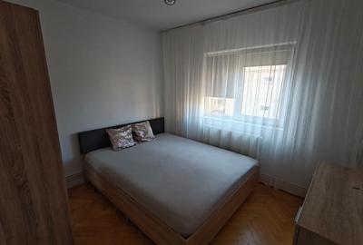 Inchiriez apartament 3 camere, et. 2, centrala proprie,2 bai- Complex Studentesc - 5