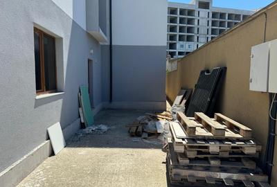 Vânzare/Inchiriere Azil Modern în Techirghiol - Parter + 3 Etaje - 18