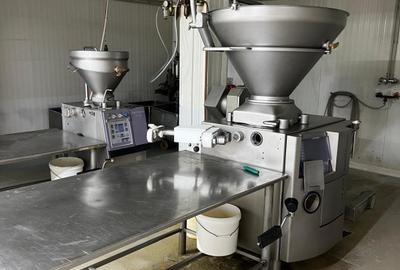 Fabrica de preparate din carne , total functionala, dotata si utilata la cheie! - 15