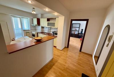 Apartament cu 2 camere decomandat, mobilat în P-ța Muncii