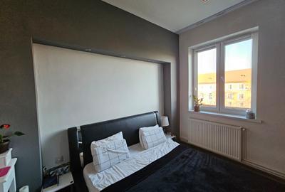 Apartament 2 camere, decomandat, etaj 2 din 2, cu pod, zona Aeroport, comision 0 - 9