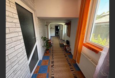 Casă decomandată 3 camere + grădină 450 m², zonă liniștită Galați - 8
