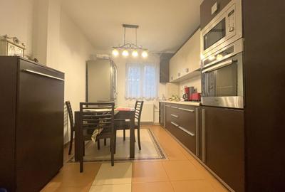 De inchiriat 4 camere- Zona Circumvalatiunii - 12