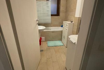 Proprietar , închiriez ap 2camere - 3