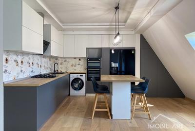 Apartament cu 4 camere, mobilat în Florești