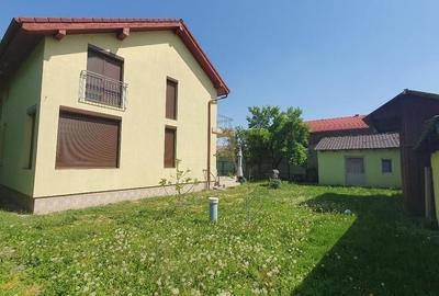 Casa spațioasă  P+1E,526 mp teren-strada liniștită. - 1