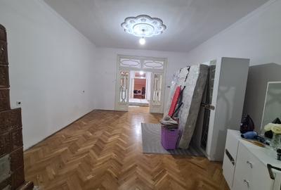 Casa zona centrala Adjud - renovata si mobilata - 3