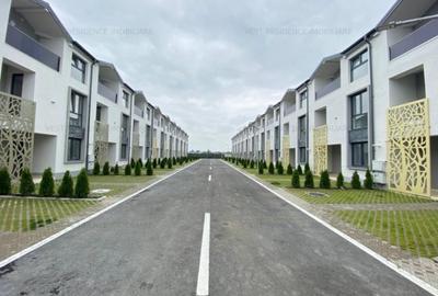 Casă modernă 170 mp, 4 camere + mansardă, curte 60 mp, 2 parcări, complex închis - 1