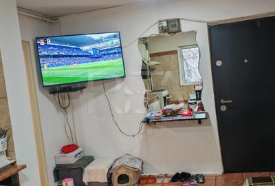 2 camere la 8 minute de mers pe jos de metroul Dristor 1 - 9