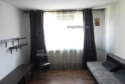 Apartament cu 3 camere decomandat, mobilat în Ozana