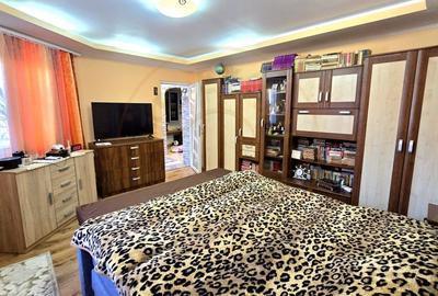 De vanzare casa str Șoimoseni - 4