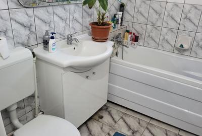 Apartament 3 camere cu balcon inchis, situat la et. 3/3 in Focsani, jud. Vrancea - 12