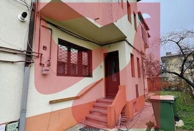 Apartament cochet in vila cu curte, la parter - 4