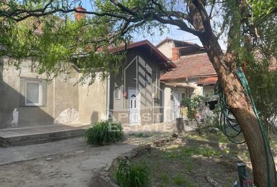 Apartament decomandat, 2 camere curte comuna - Zona Piata Sarbeasca - 13