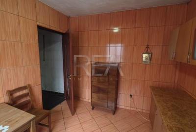 Casa 3 camere-Teren 210mp- Sector 5 - 6