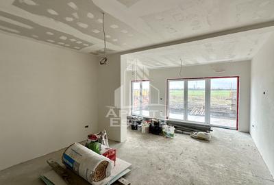 Apartament cu 4 camere decomandat în Torontalului