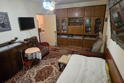 Apartament 2 camere de vanzare etajul 2, ultracentral ,Focsani - 1