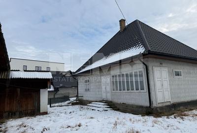 Proprietate de vânzare cu două case | Teren 1.500 mp | Bivolărie - 20