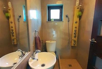 Vila  5 camere, teren 1500mp, zona linistita langa padure, cartier Primaverii, R - 6