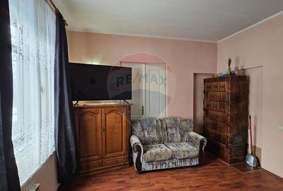 Casă / Vilă  de vânzare în Campulung Moldovenesc, Suceava - 14