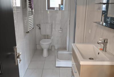 Proprietate individuală construită pentru uz propriu/Strada Safirului - 12