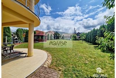 Vila superba cu garaj, teren 1500 mp - 1