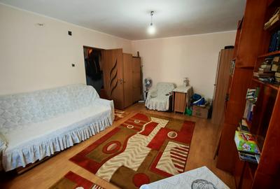 - Apartament 1 camera decomandat, zona Dorobantilor, etaj 3/4. - 2
