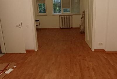 3 camere NEMOBILAT- parter Dacia-Piata Romana metrou 450 m - 1