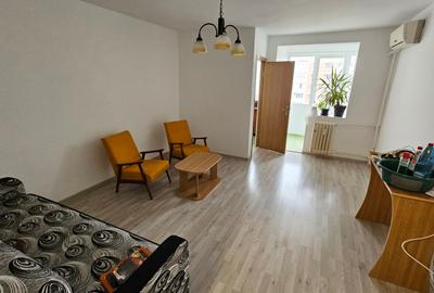 Garsoniera, semidecomandata, 33 mp, ac, balcon, metrou, Titan - 1