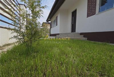 Casă cu 3 camere în Berceni