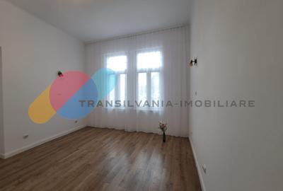 Garsonieră decomandată în Central