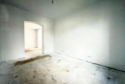 Apartament cu 3 camere decomandat în Andrei Mureșanu