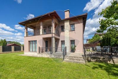 Casă  superba complet utilata teren 660mp - 1
