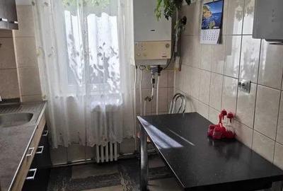 Apartament cu 2 camere, etajul 3 - Pacurari - 5