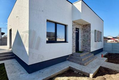 Casă individuală de vânzare - Berceni Ilfov - gata de muatre - 4 camere - 1