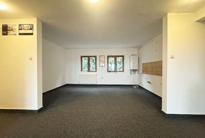 Apartament cu 4 camere decomandat în Zorilor