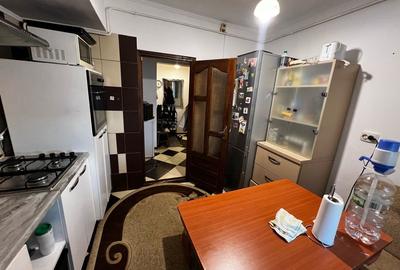 Apartament 3 camere decomandat, Nicolina - Prima statie, 70mp !! - 1