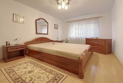 Suprafata Generoasa | Cartier Racadau - 1