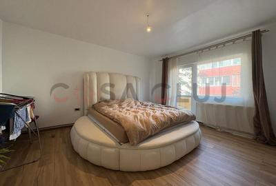 3 camere decomandate, la cheie,etaj intermediar, Piata Zorilor - 3