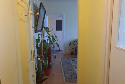Vand apartament 2 camere , semidecomandat , zona Vasile Aaron - 6