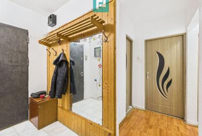 Apartament spațios cu 3 camere, decomandat - 13
