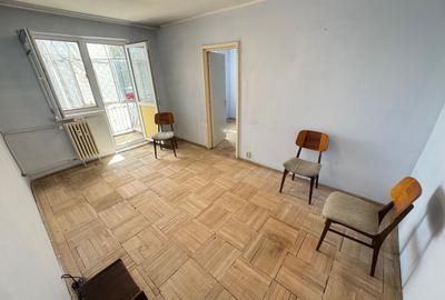 Apartament cu 3 camere semidecomandat, mobilat în Km 4-5