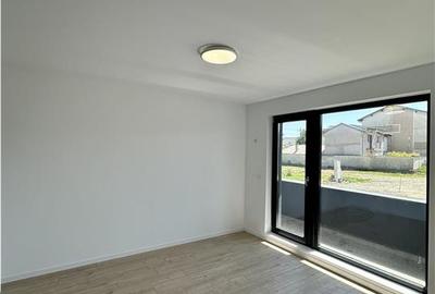 Apartament 3 camere de inchiriat, bloc nou - 3