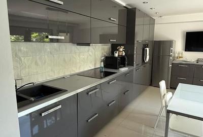 EXCLUSIVITATE! VILA SPECTACULOASA P+2 ZONA LUMINA - 1